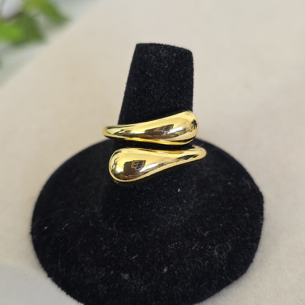 Gold Filled Bypass Teardrop Ring